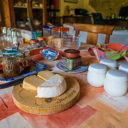 B&B Il Sole Delle Rive Sinio Екстериор снимка