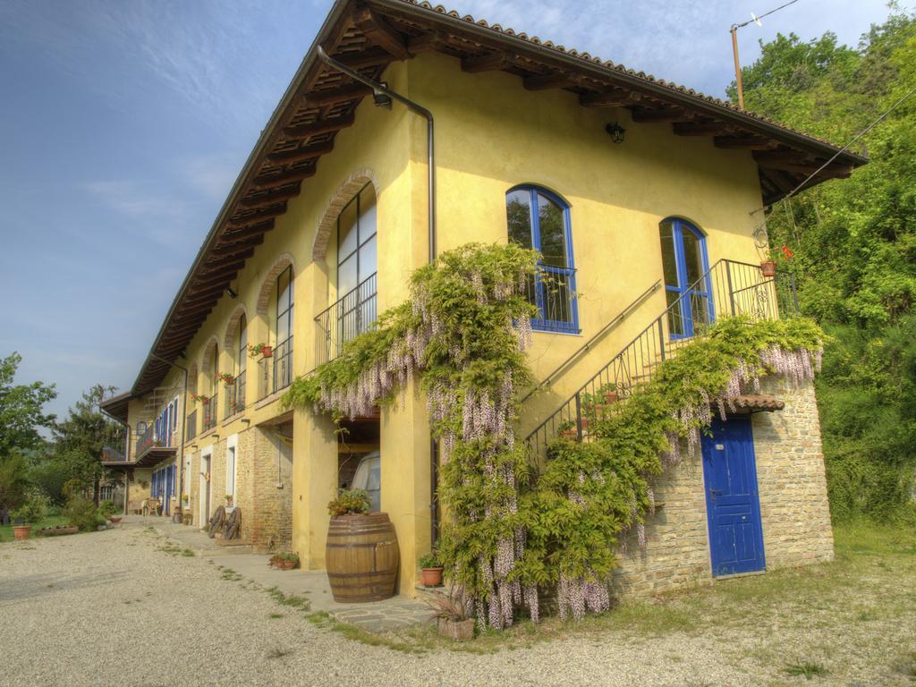 B&B Il Sole Delle Rive Sinio Екстериор снимка