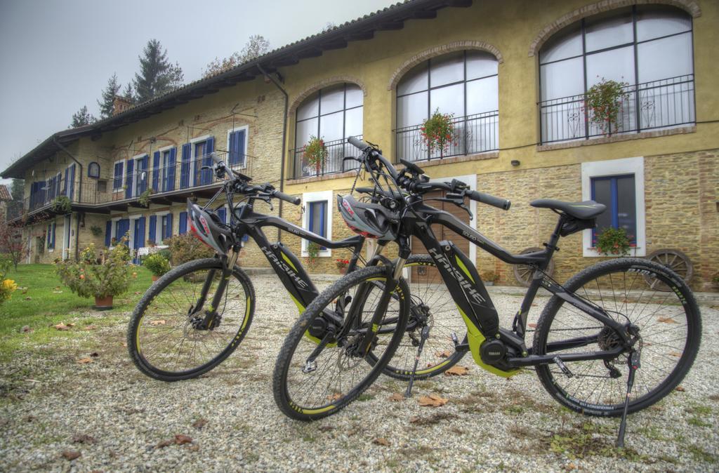 B&B Il Sole Delle Rive Sinio Екстериор снимка