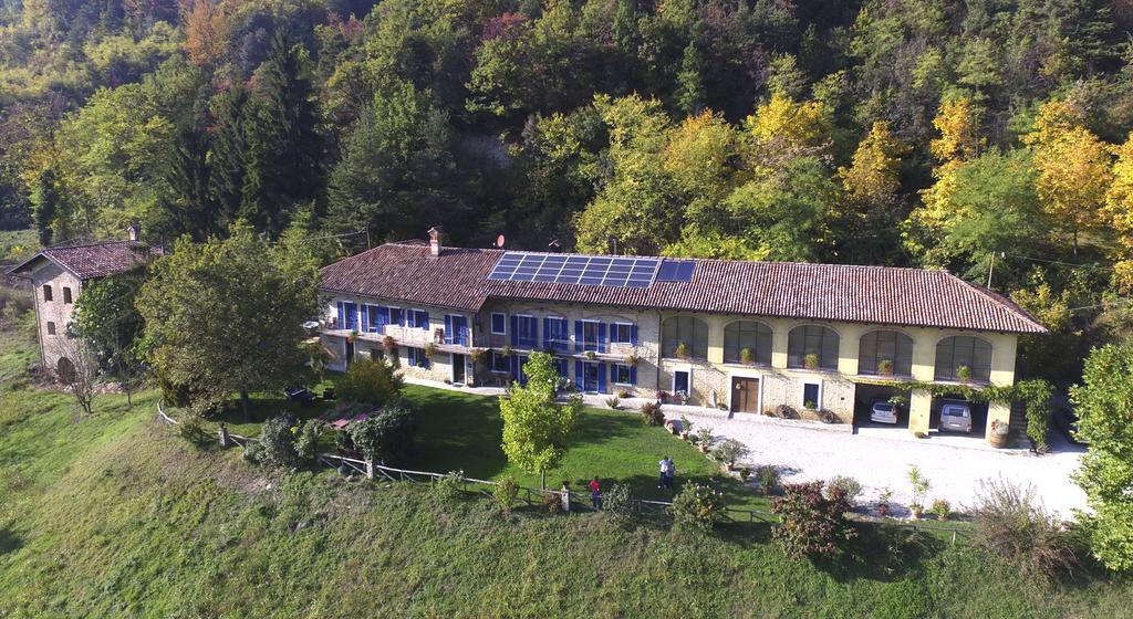 B&B Il Sole Delle Rive Sinio Екстериор снимка