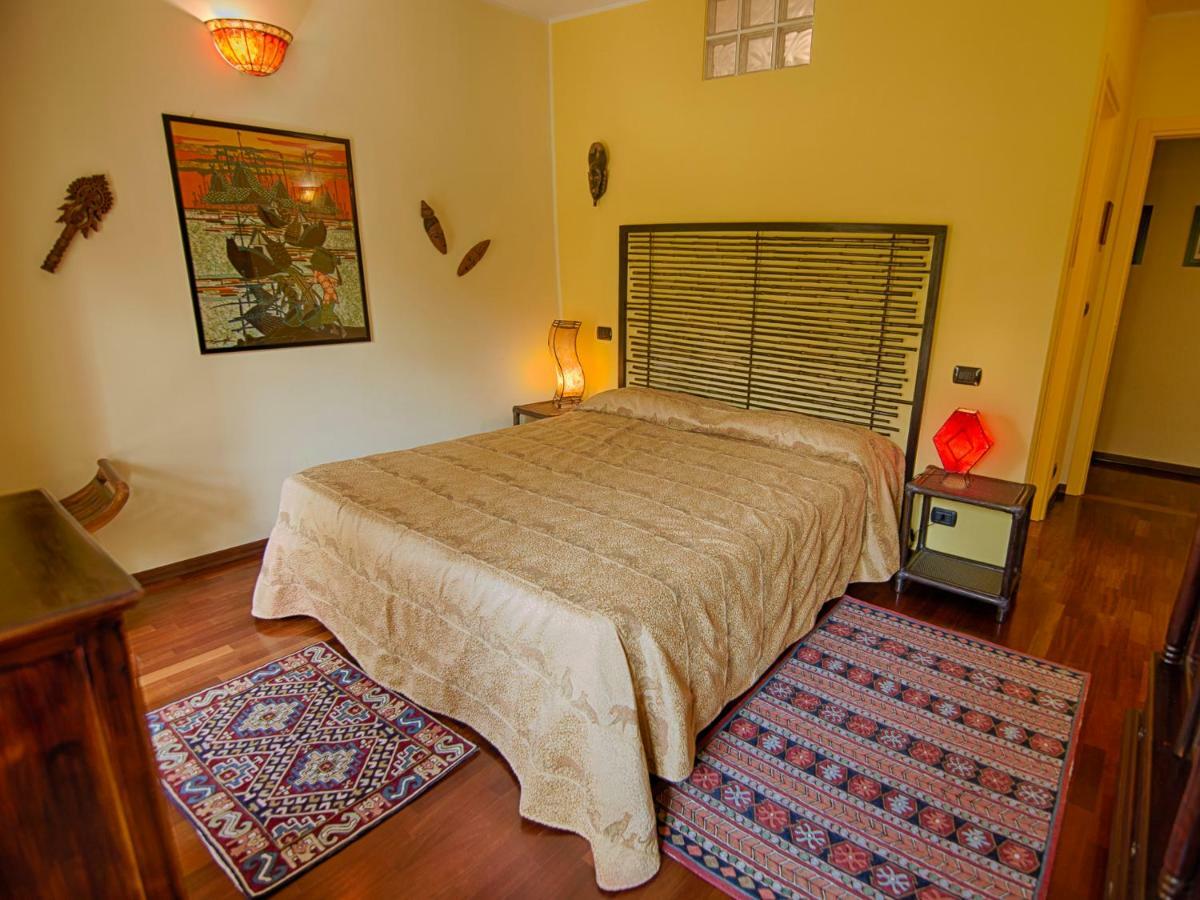 B&B Il Sole Delle Rive Sinio Екстериор снимка