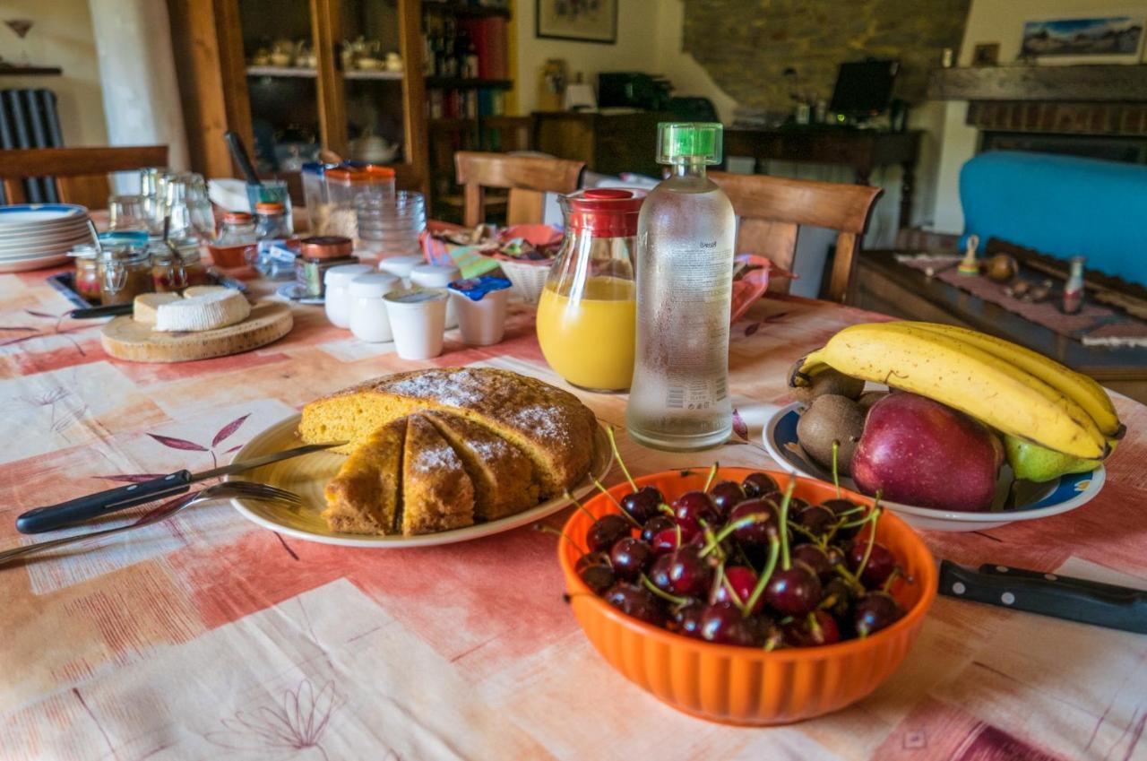 B&B Il Sole Delle Rive Sinio Екстериор снимка